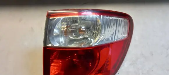 Toyota Avensis Verso Rear/tail lights
