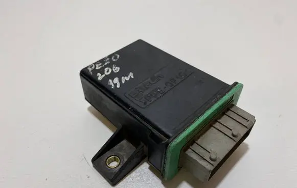 Peugeot 206 Coolant fan relay 9631577780