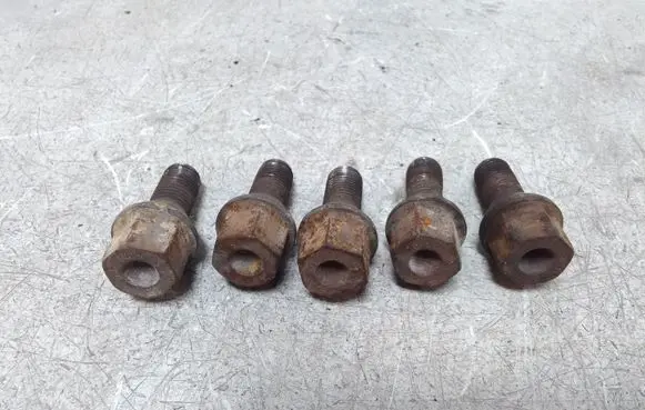 Opel Vectra C Nuts/bolts 