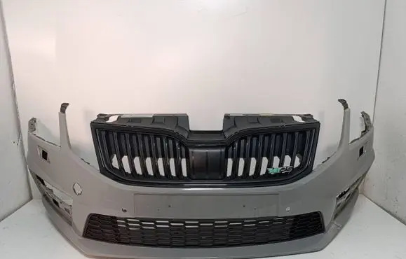 Skoda Octavia Mk3 (5E) Front bumper 5E0807221AA