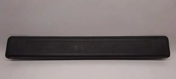 Chevrolet Camaro Front sill trim cover 917326291