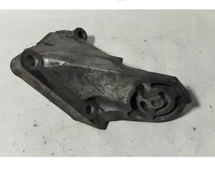 Volvo V70 Engine mounting bracket 9209959 7003