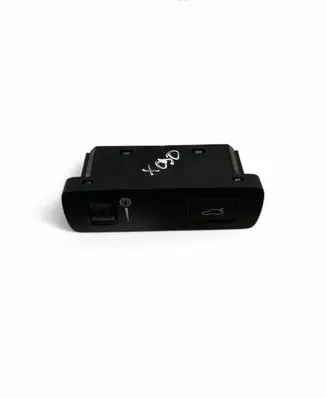 Volvo XC90 Tailgate opening switch 31376510 P31376510