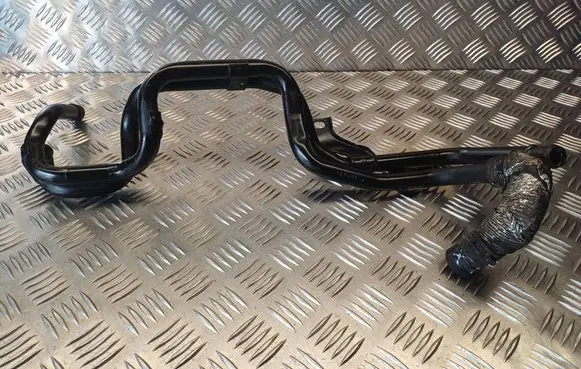 Volkswagen PASSAT B6 Engine coolant pipe/hose 03G121151AE