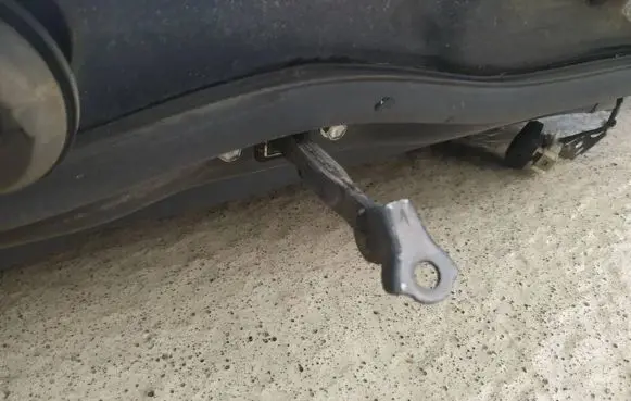 Toyota Avensis Verso Front door check strap stopper 