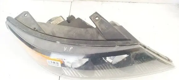 KIA Sorento Headlight/headlamp 921022P040