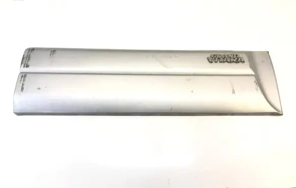 Suzuki Grand Vitara I Front door trim (molding) 7758165DA1