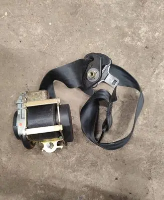 Peugeot 607 Front seatbelt 040137 4283320 B507743AC25