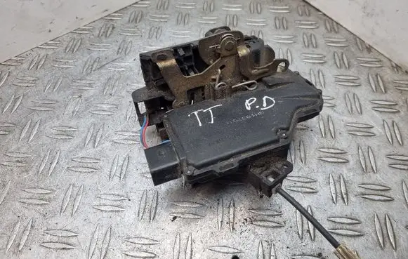 Front door lock