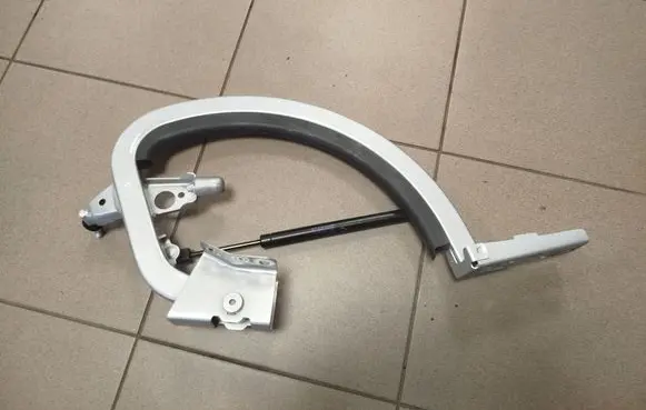 Audi A3 S3 8V Tailgate/trunk/boot hinge 8V5827301