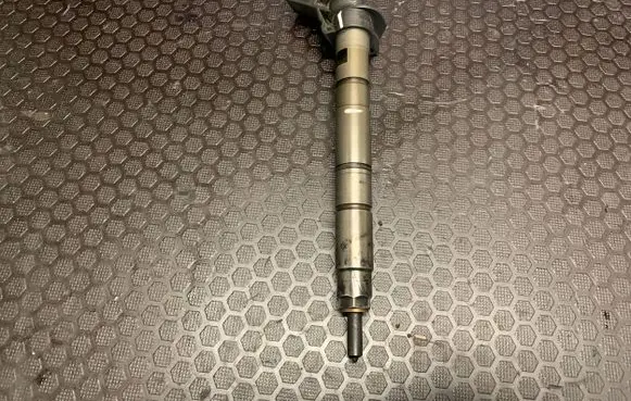 Volkswagen Phaeton Fuel injector 059130277A 060328 445115