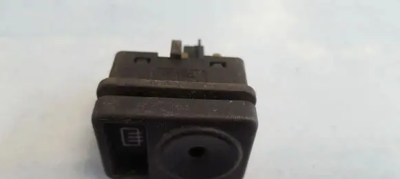Ford Escort Windscreen/window heater switch 91AG18C621AA