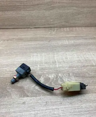 Hyundai Elantra Clutch pedal sensor 9384038000