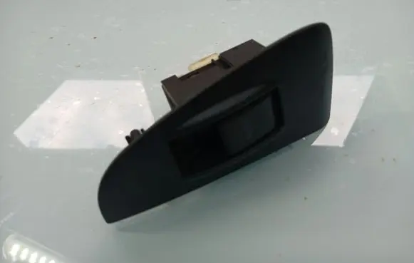Toyota Avensis Verso Electric window control switch 7427205020