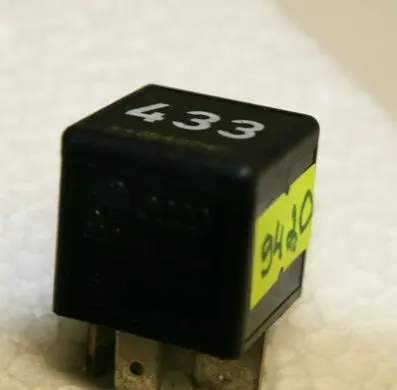 Audi A4 S4 B5 8D Other relay 3D0951253A