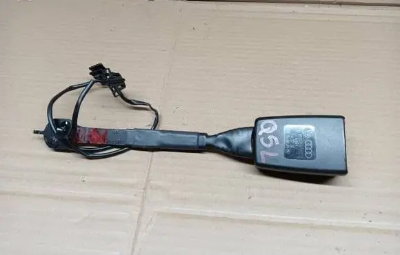 Audi Q5 SQ5 Front seatbelt buckle 8R0857755G
