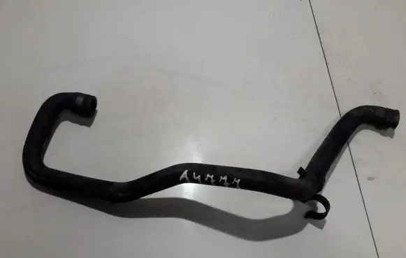 BMW 5 E39 Engine coolant pipe/hose