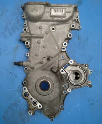 Toyota Auris E180 Timing chain cover 