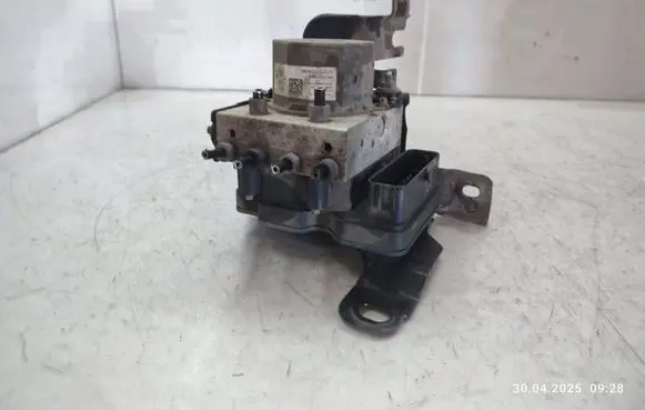 Peugeot 308 ABS Pump 9817627280