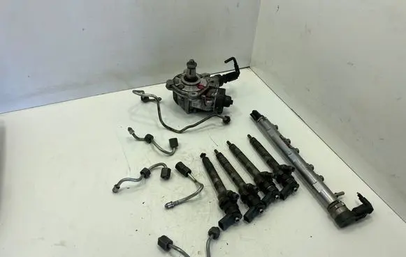 BMW 1 E81 E87 Fuel injection system set 0445010506 0445110289 0445214182