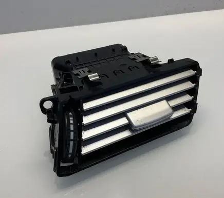 Mercedes-Benz E W212 Dashboard side air vent grill/cover trim A2128300254 06822001 2128300254