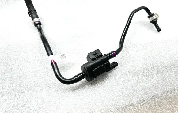 Audi RS3 8Y Vacuum valve 07K133352G 352G 06M96517G