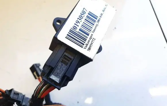 Volkswagen Touareg I Other relay 7l0959772