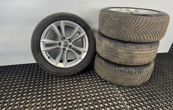 Audi A5 R17 alloy rim 8W0601025AG