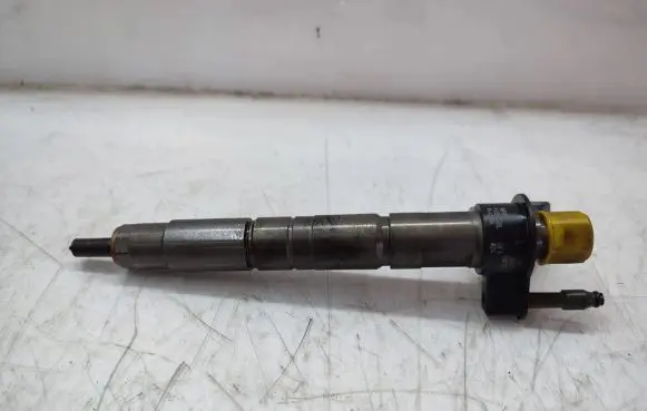 BMW 7 F01 F02 F03 F04 Fuel injector 0445116024