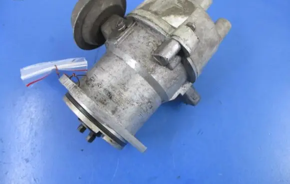 AC 428 Spark distributor 