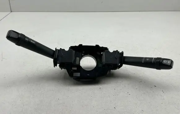 Volvo XC90 Wiper turn signal indicator stalk/switch 30658614