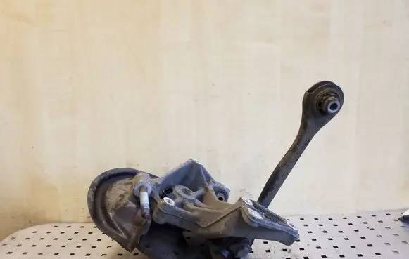 Volkswagen Scirocco Rear wheel hub
