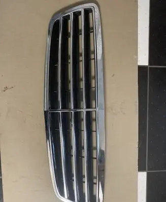 Mercedes-Benz C AMG W203 Front grill