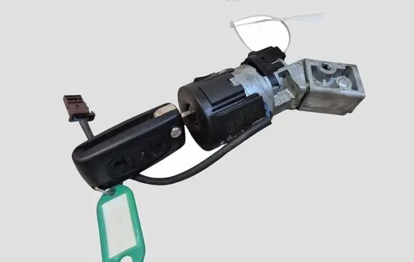 Citroen C5 Ignition lock 9663123380