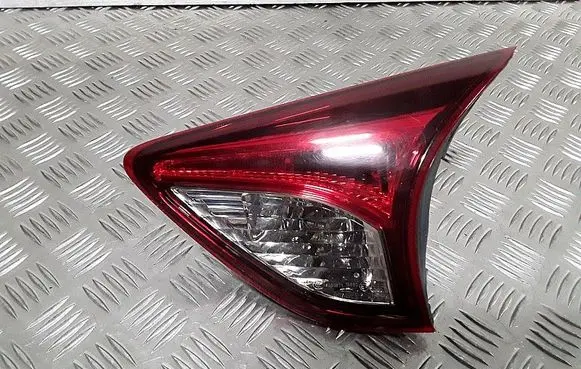 Tailgate rear/tail lights
