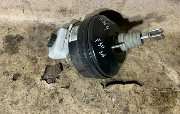BMW 3 F30 F35 F31 Brake booster 6798419