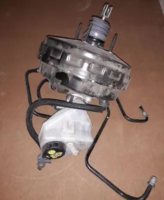 Volvo XC70 Brake booster P31400469