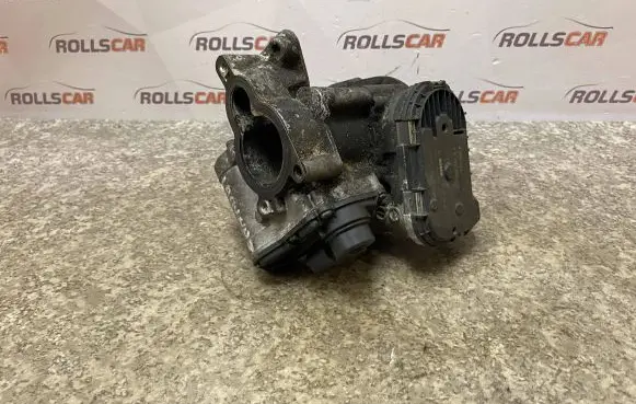 Renault Laguna III Throttle valve 820330810D H8200330812 A2C53029931
