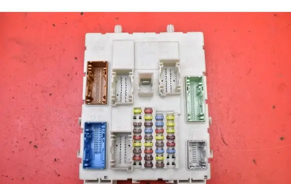 Ford Focus Fuse box set DV6T-14A073-EM