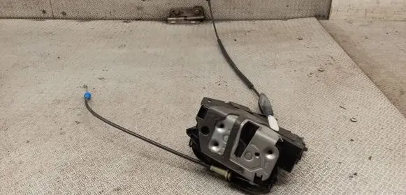 Ford Fiesta Front door lock 40534133