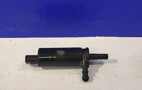 Mercedes-Benz S W221 Windscreen/windshield washer pump 2108691221