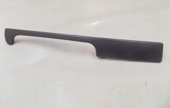 Volkswagen Golf V Dashboard glove box trim 