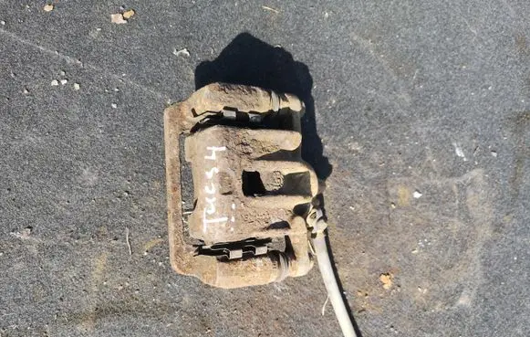 Hyundai Tucson JM Rear brake caliper