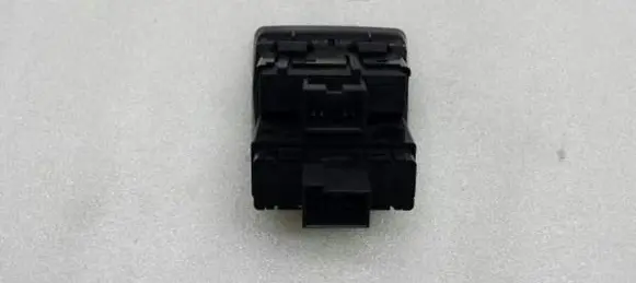 Jaguar S-Type Fuel tank opening switch XR89937LEG