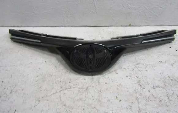 Toyota RAV 4 (XA40) Front bumper upper radiator grill 5310142410 5311142170