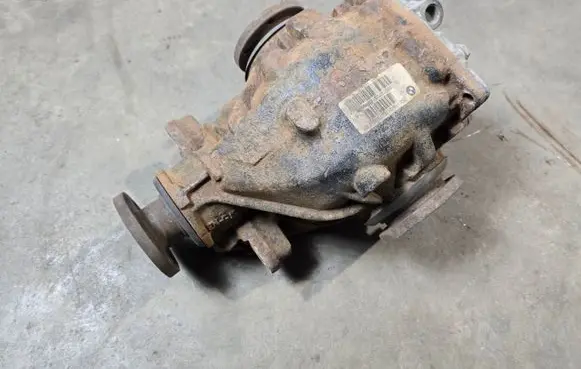 BMW X3 E83 Rear differential 7535119