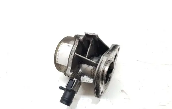 Renault Megane II Vacuum pump 8200175167