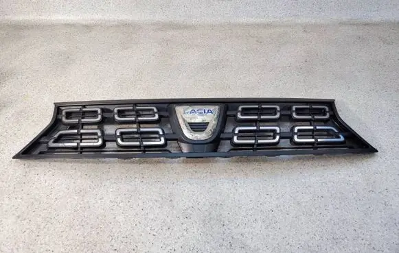 Dacia Duster II Front grill 623103440R34 623103440R