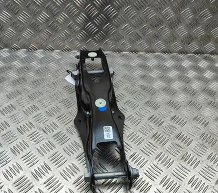 BMW X6 G06 Rear upper control arm/wishbone 6878031