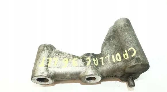 Cadillac CTS A/C compressor mount bracket 12602100